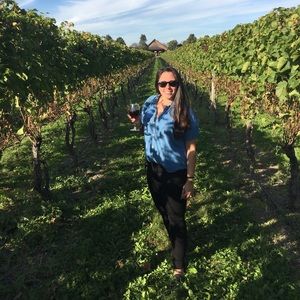 Meet your Posher, Kim